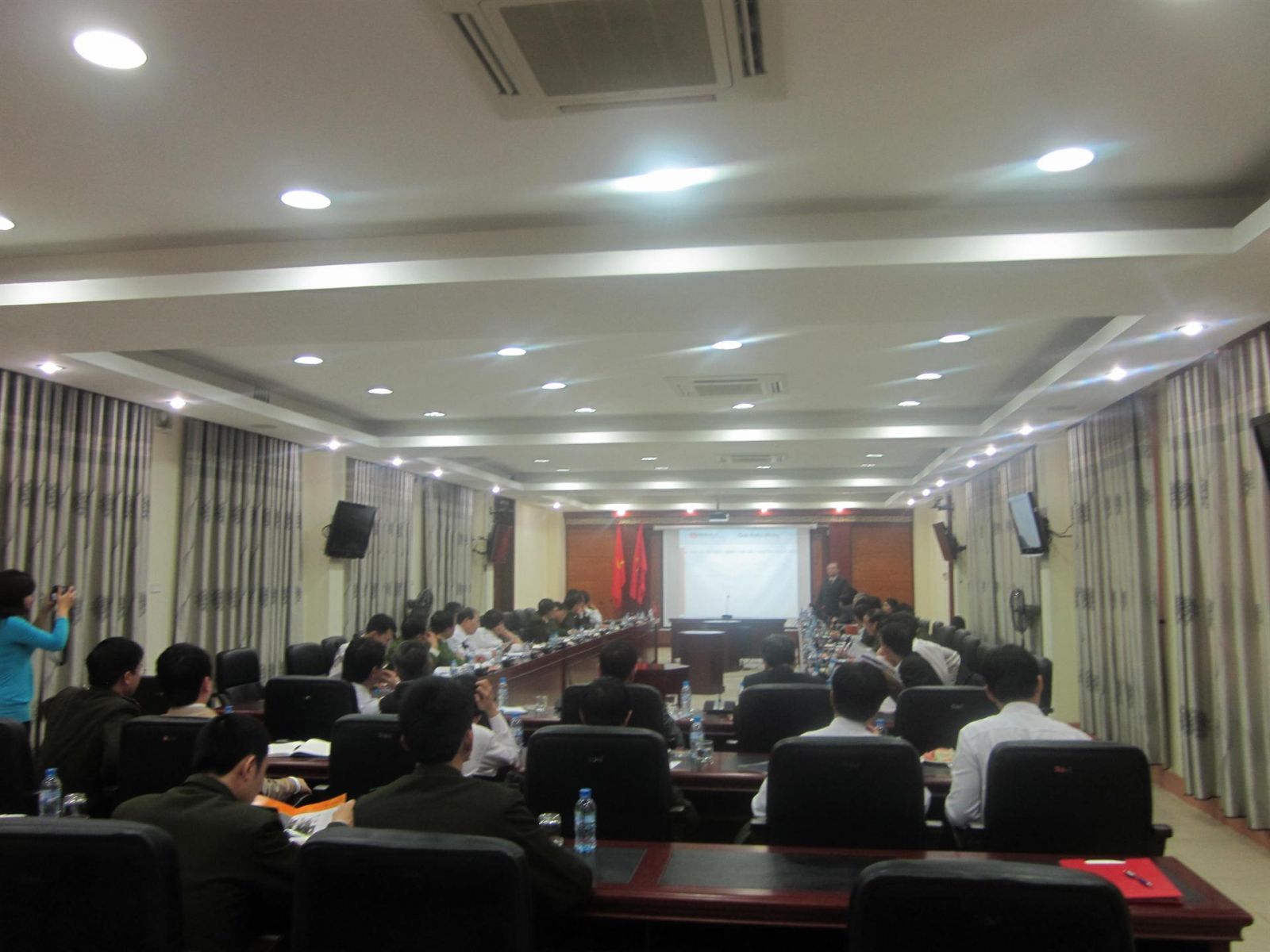 IQCT tổ chức Hội thảo chuyên đề giới thiệu giải pháp an ninh ngoại vi tại Bộ Công an (6/2012)