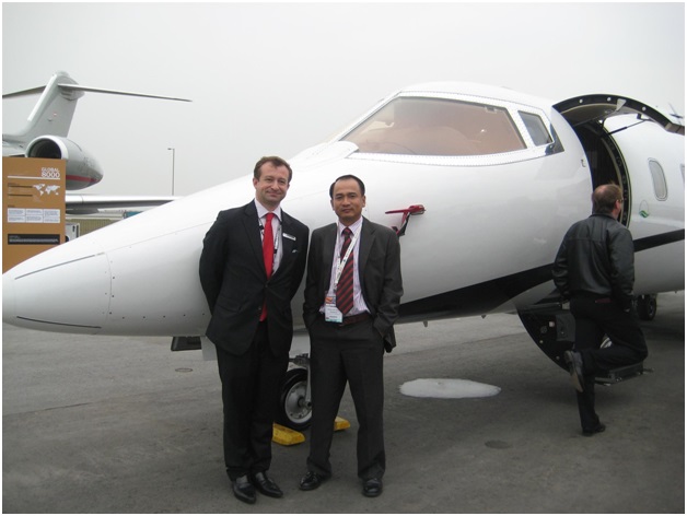 Chủ tịch công ty Quốc tế IQCT đến dự và làm việc tại triển lãm Hàng không Airshow 2011 tại Hongkong (3/2011)